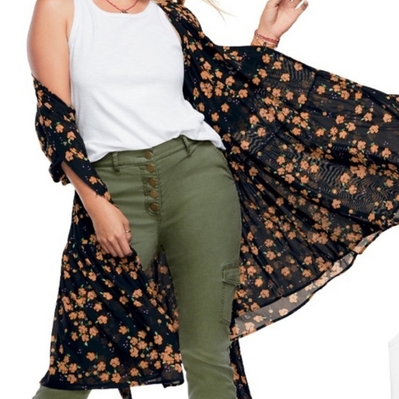 Cab Debuti Black Dress with Yellow Floral Print - Picture 2 of 7